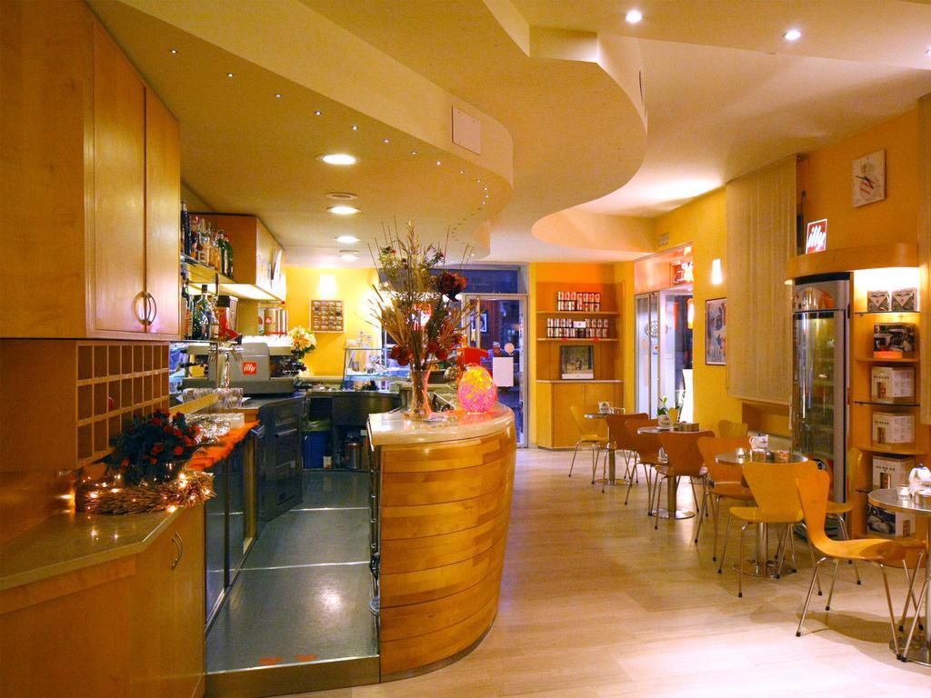 Albergo Ristorante Corsini Pavullo nel Frignano Zewnętrze zdjęcie